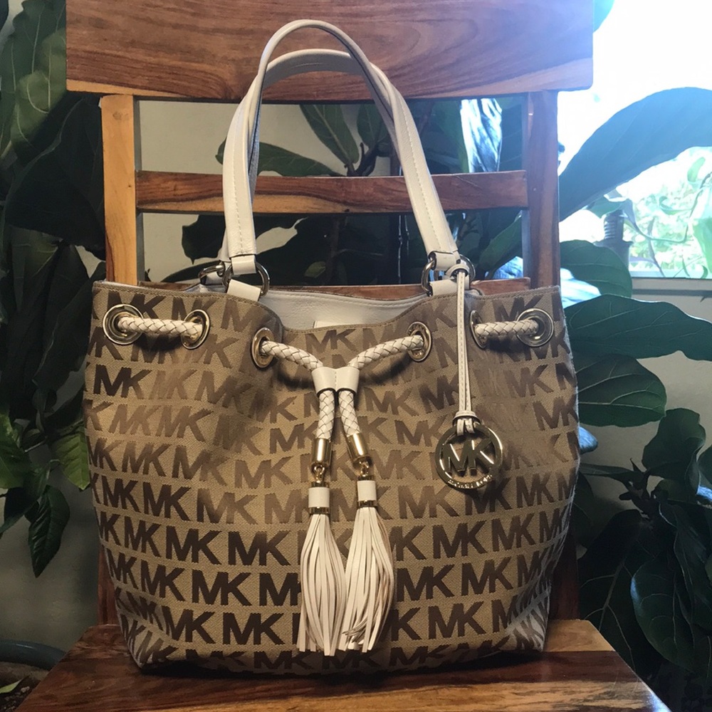 MICHAEL Michael Kors Signature Logo Shoulder Bag